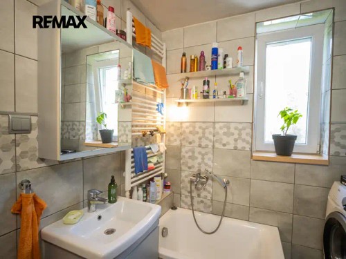 Prodej domu 291 m², pozemek 1086 m²