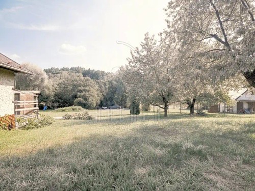 Prodej stavebního pozemku 1062 m²