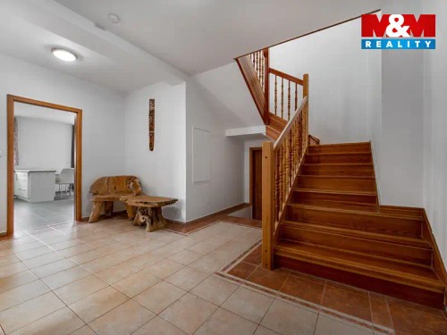 Prodej domu 296 m², pozemek 767 m²