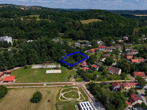 Prodej stavebního pozemku 1215 m²