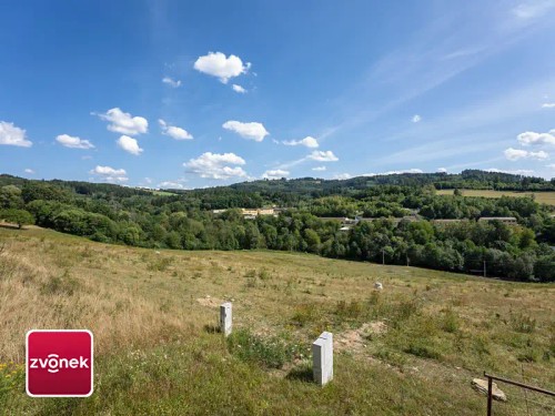 Prodej stavebního pozemku 1055 m²