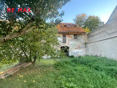 Prodej domu 400 m², pozemek 2175 m²