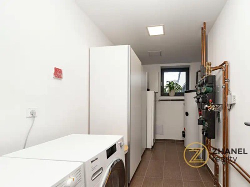 Prodej domu 351 m², pozemek 1603 m²