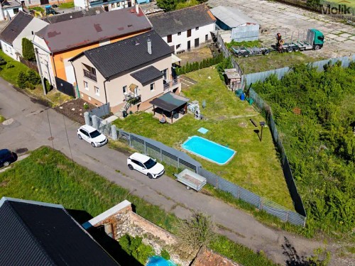Prodej domu 195 m², pozemek 699 m²