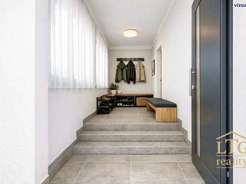 Prodej domu 213 m², pozemek 764 m²