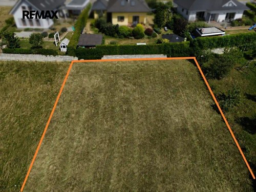Prodej stavebního pozemku 818 m²