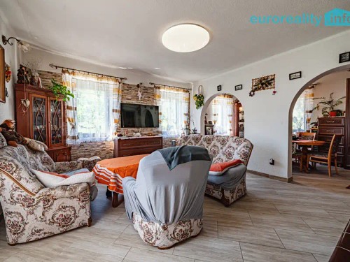 Prodej domu 250 m², pozemek 2807 m²