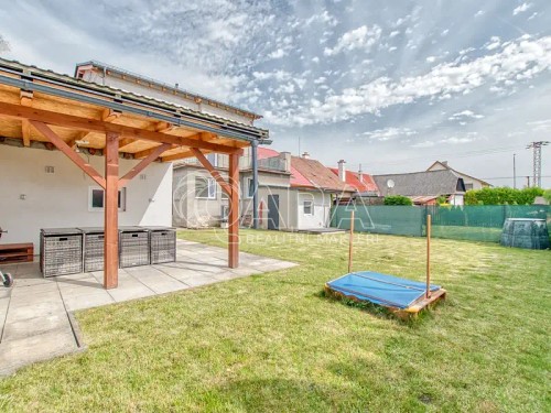 Prodej domu 270 m², pozemek 436 m²