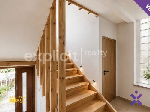 Prodej domu 322 m², pozemek 1048 m²