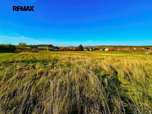 Prodej stavebního pozemku 5742 m²