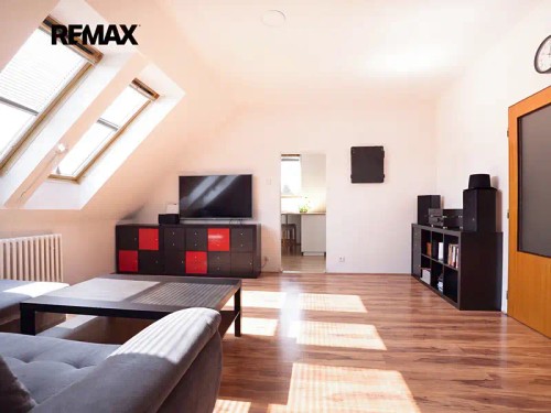 Prodej domu 385 m², pozemek 199 m²