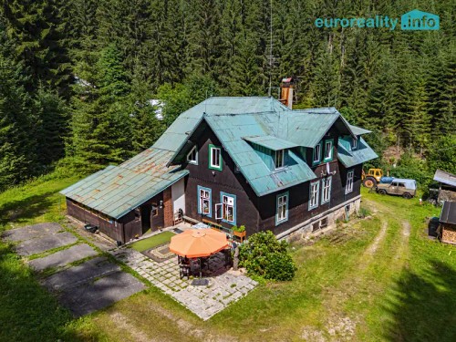 Prodej chalupy 460 m², pozemek 18858 m²