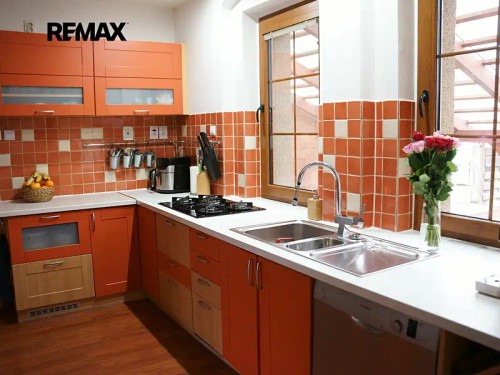 Prodej domu 271 m², pozemek 126 m²