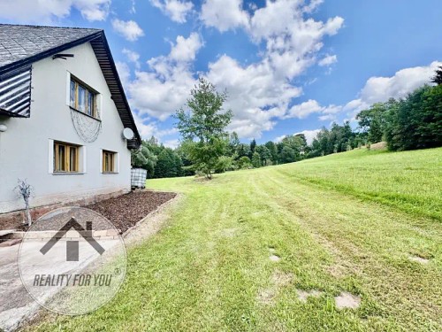 Prodej domu 220 m², pozemek 3984 m²