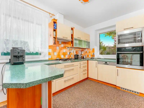 Prodej domu 186 m², pozemek 914 m²