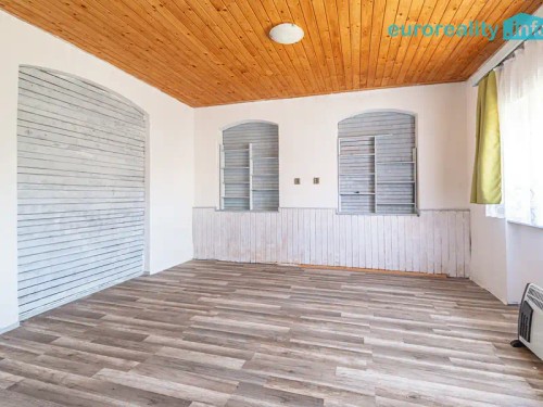 Prodej domu 250 m², pozemek 382 m²