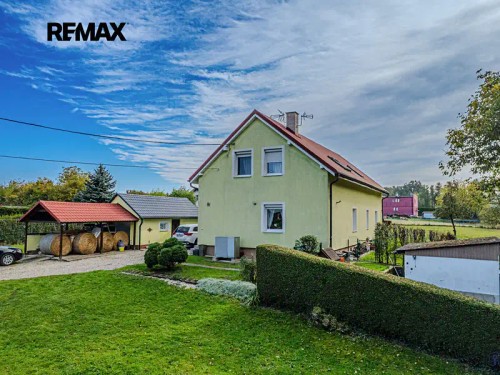 Prodej domu 258 m², pozemek 4004 m²