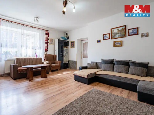 Prodej domu 350 m², pozemek 7949 m²