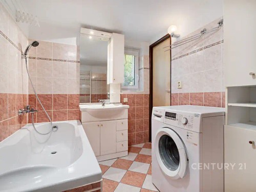 Prodej domu 193 m², pozemek 772 m²