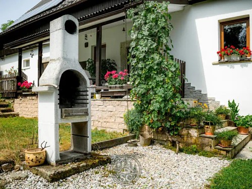 Prodej domu 300 m², pozemek 3679 m²