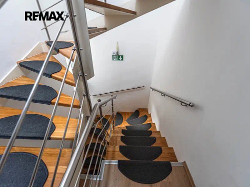 Prodej domu 330 m², pozemek 183 m²