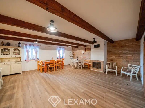 Prodej domu 306 m², pozemek 464 m²