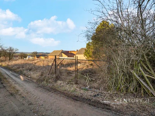Prodej stavebního pozemku 1601 m²