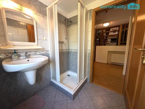 Prodej domu 160 m², pozemek 2696 m²