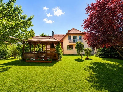 Prodej domu 301 m², pozemek 803 m²