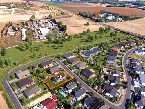 Prodej stavebního pozemku 608 m²