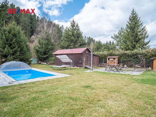 Prodaná  chata 95 m², pozemek 702 m²