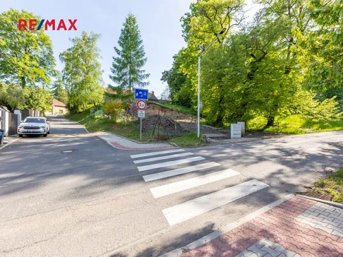 Prodej stavebního pozemku 800 m²