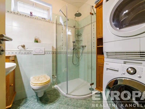 Prodej domu 184 m², pozemek 763 m²