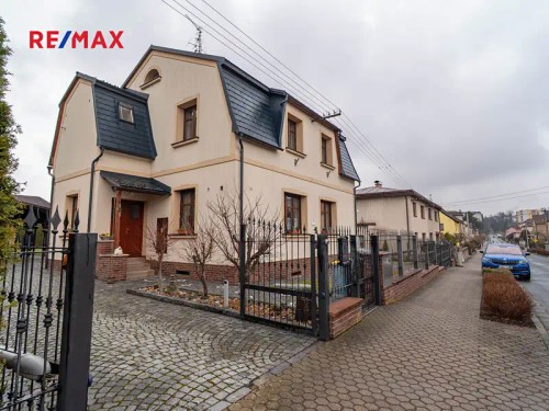 Prodej vily 296 m², pozemek 349 m²