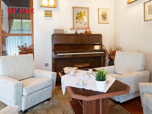 Prodej domu 260 m², pozemek 2300 m²