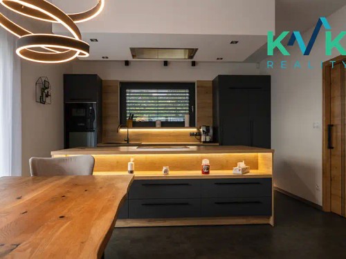 Prodej domu 228 m², pozemek 1069 m²