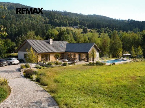 Prodej stavebního pozemku 1641 m²