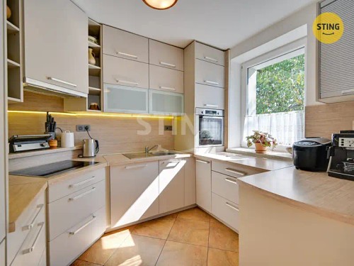 Prodej domu 250 m², pozemek 933 m²