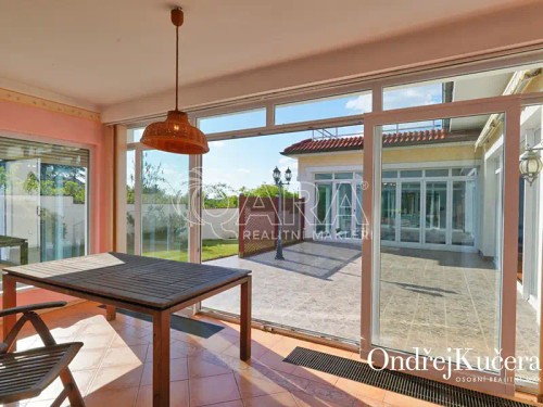 Prodej domu 435 m², pozemek 1865 m²