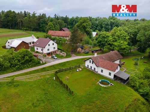 Prodej chalupy 260 m², pozemek 2511 m²