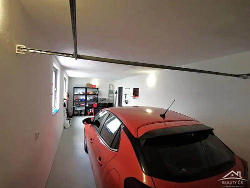 Prodej domu 328 m², pozemek 438 m²