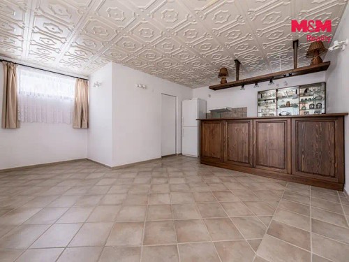 Prodej domu 300 m², pozemek 1340 m²