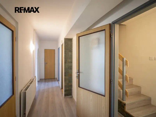 Prodej domu 291 m², pozemek 1086 m²