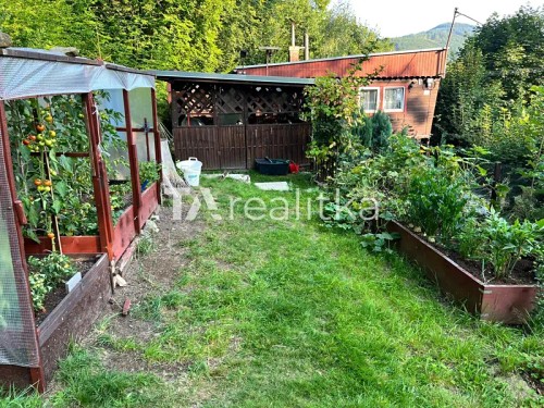 Prodaná  chata 64 m², pozemek 464 m²