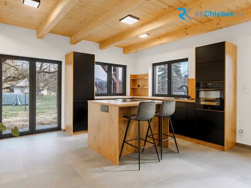 Prodej domu 250 m², pozemek 641 m²