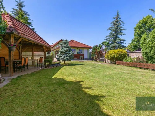 Prodej domu 200 m², pozemek 1164 m²