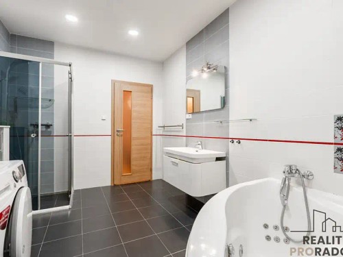 Prodej domu 137 m², pozemek 1000 m²