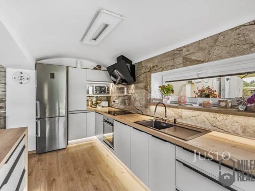 Prodej domu 205 m², pozemek 1469 m²
