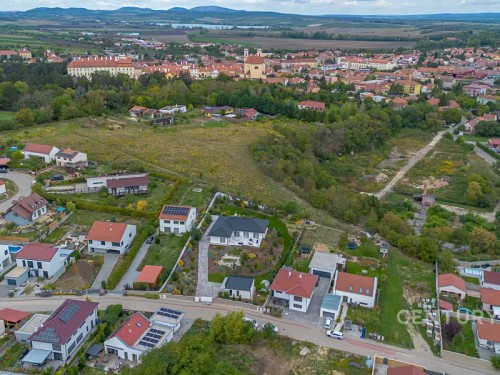 Prodej domu 186 m², pozemek 2232 m²