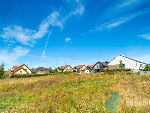 Prodej stavebního pozemku 1045 m²